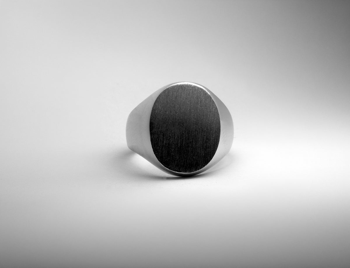 Chevalière ovale grande 13,7x18mm